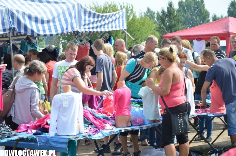 Targowisko przy Alei Kazimierza Wielkiego