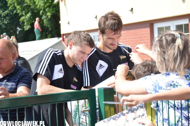 Piłkarze Lechii Gdańsk rozdawali autografy