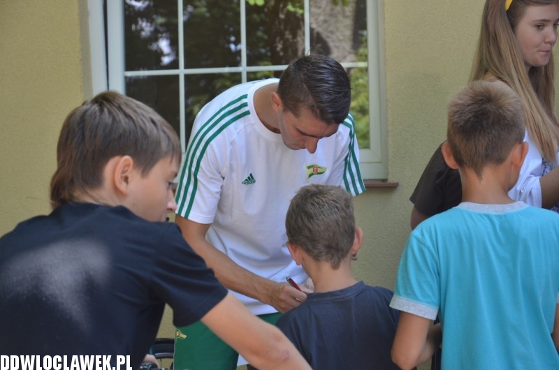 Piłkarze Lechii Gdańsk rozdawali autografy
