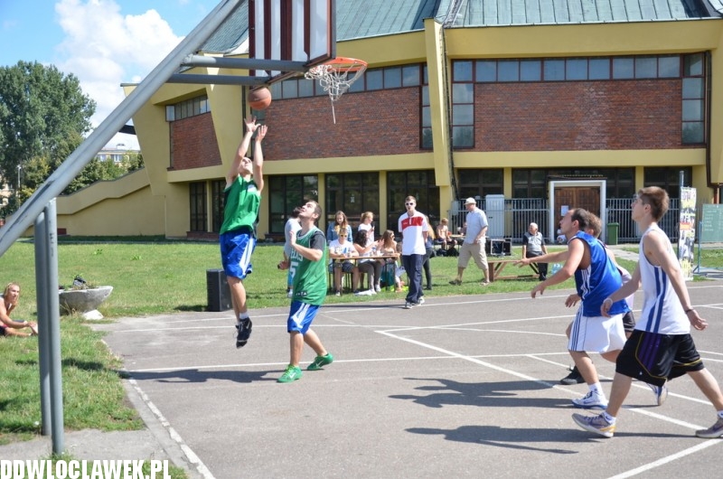 II Mini Turniej Stretballa na boisku przy Ostrowskiej