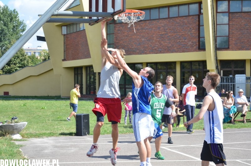 II Mini Turniej Stretballa na boisku przy Ostrowskiej