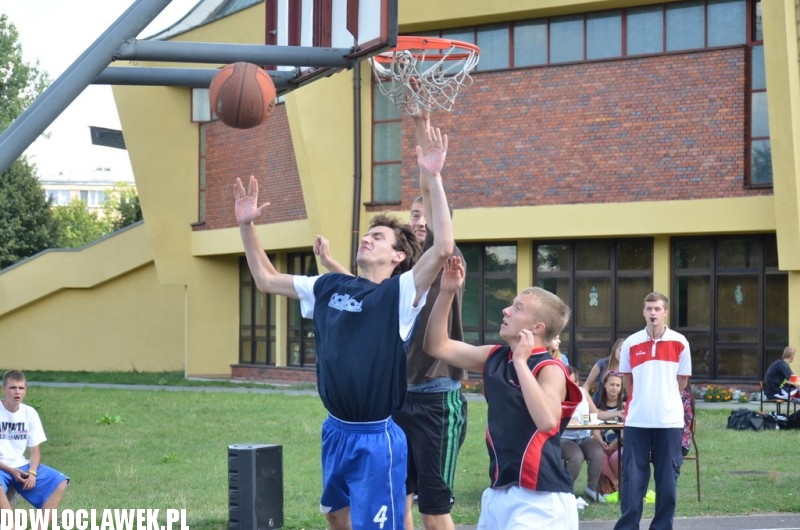 II Mini Turniej Stretballa na boisku przy Ostrowskiej