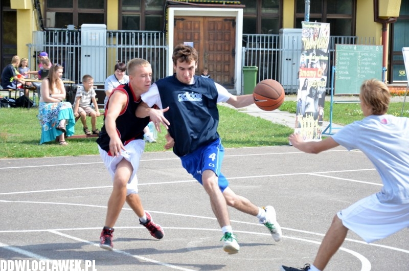 II Mini Turniej Stretballa na boisku przy Ostrowskiej