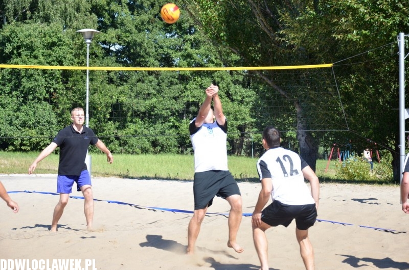 Automobile Torino Cup na plaży nad jeziorem