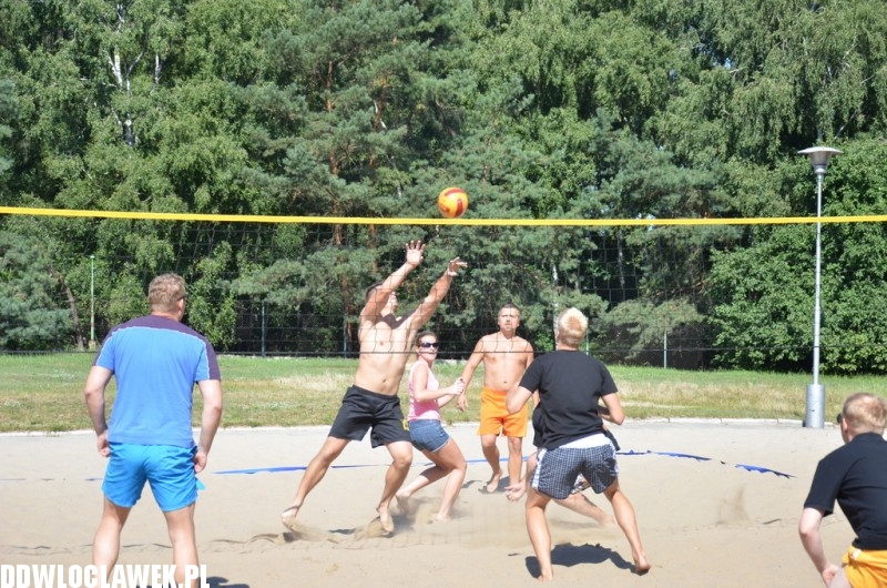 Automobile Torino Cup na plaży nad jeziorem