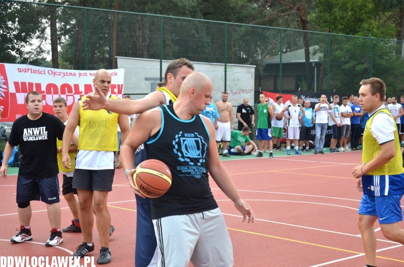 Międzyosiedlowy turniej koszykówki kibiców