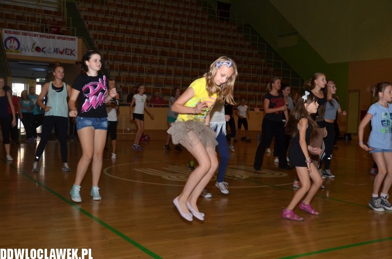 Charytatywny maraton zumby w hali OSiR