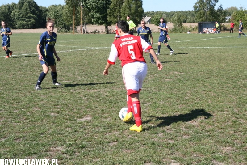 Piłkarki zadebiutowały w III lidze