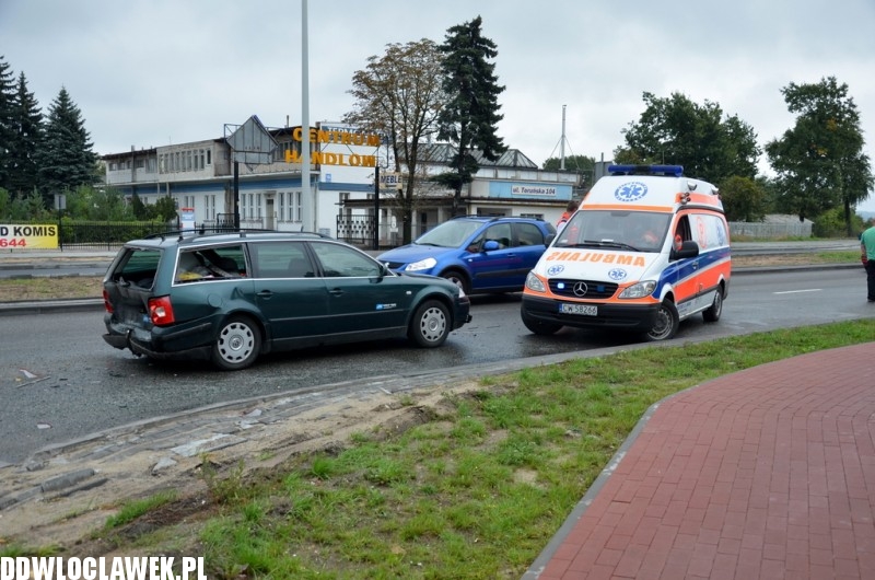 Zderzenie kilku pojazdów na ulicy Toruńskiej