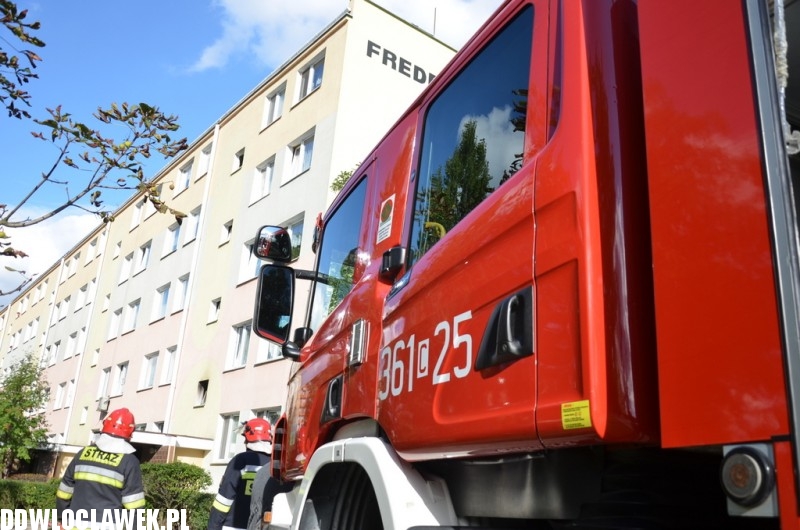 Pożar w bloku przy ulicy Fredry