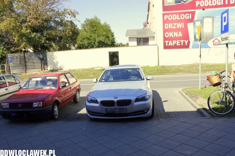 Żle zaparkowane auta to we Włocławku już norma