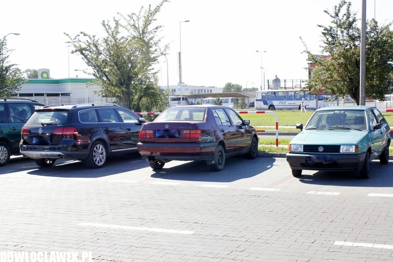 Żle zaparkowane auta to we Włocławku już norma