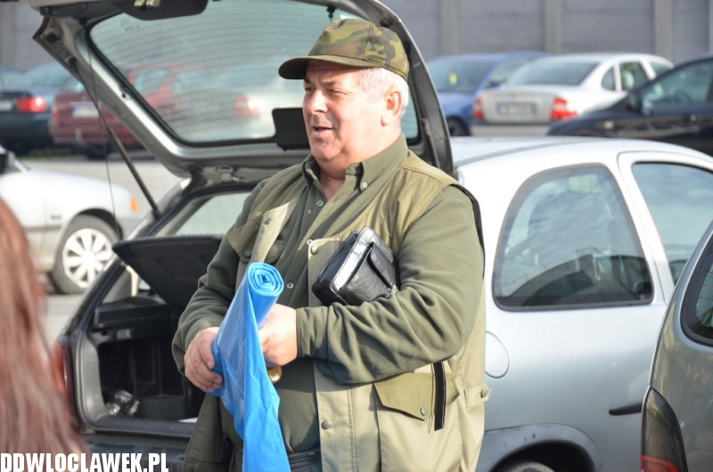 Więźniowie wzięli udział w sprzątaniu świata