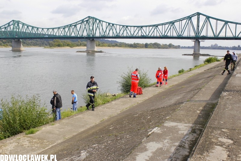 Desperat skoczył z mostu do Wisły