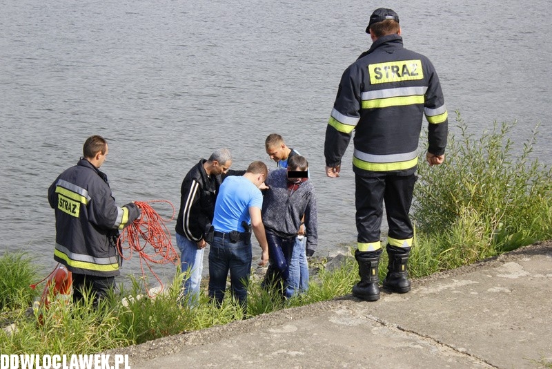 Desperat skoczył z mostu do Wisły