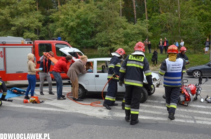 Wypadek na rondzie Falbanka - symulacja