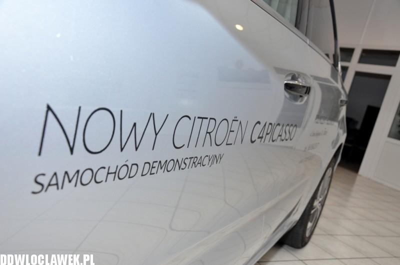Przekazanie Citroena C4 Dusanowi Katniciowi