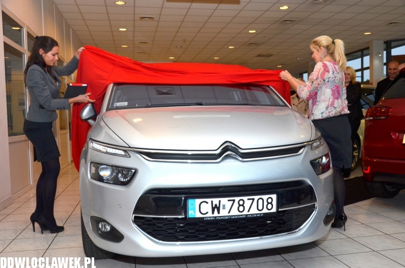 Przekazanie Citroena C4 Dusanowi Katniciowi