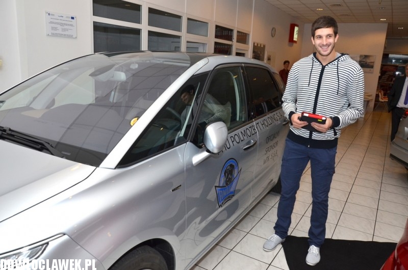 Przekazanie Citroena C4 Dusanowi Katniciowi