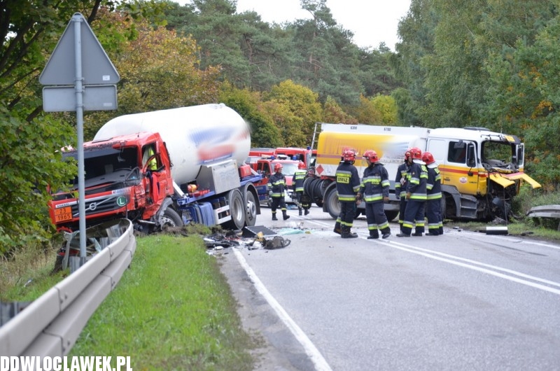 Zderzenie dwóch tirów pod Włocławkiem