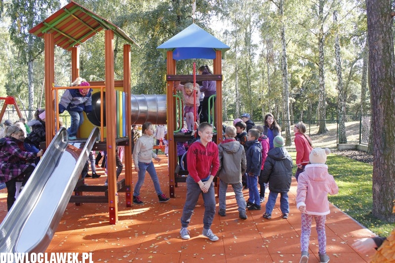 Powstał nowy plac zabaw na Zawiślu