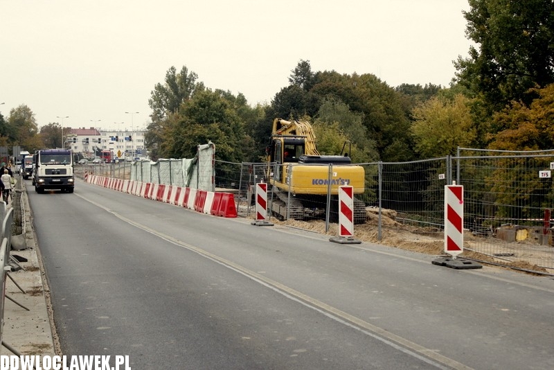 Rozbierają most nad Zgłowiaczką