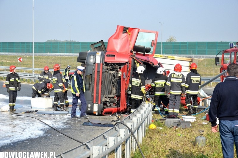 Śmiertelny wypadek na zjeździe z autostrady