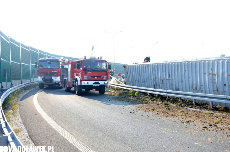 Śmiertelny wypadek na zjeździe z autostrady