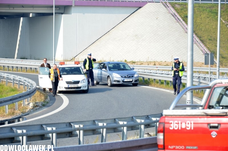 Śmiertelny wypadek na zjeździe z autostrady