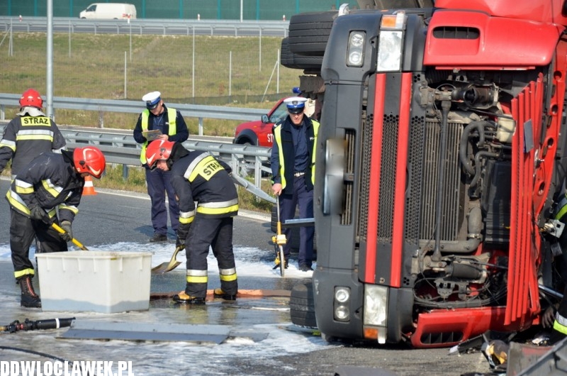 Śmiertelny wypadek na zjeździe z autostrady