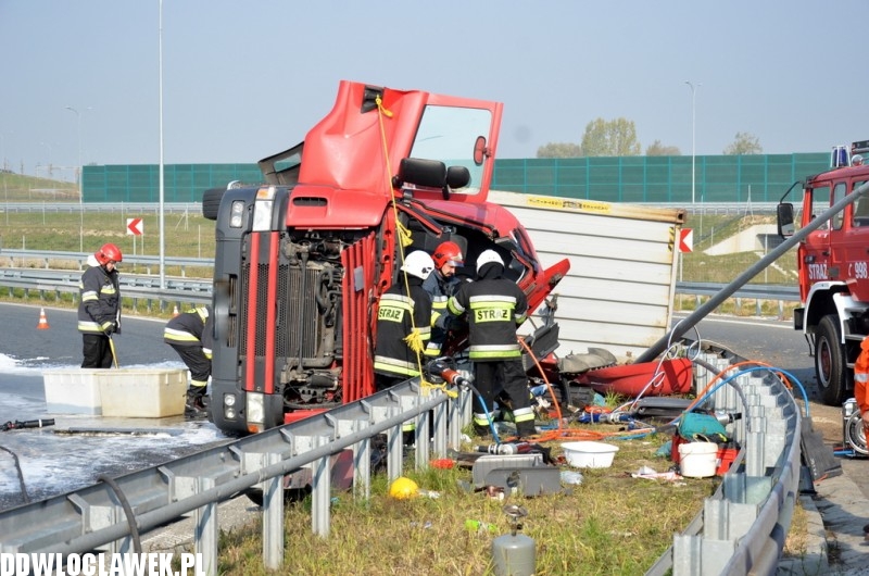 Śmiertelny wypadek na zjeździe z autostrady