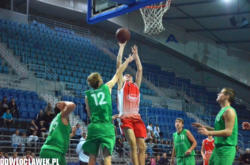 Koszykarskie derby: AKM - TKM II Włocławek