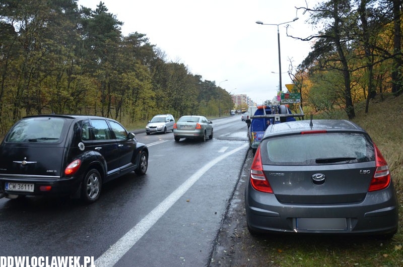 Kolizja drogowa na al. Jana Pawła II
