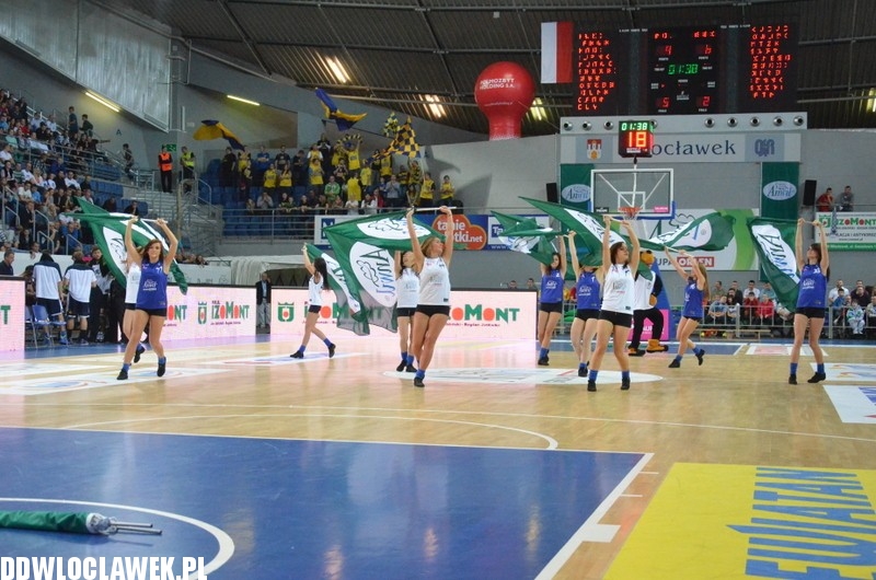 Cheerleaderki Anwilu podczas meczu z Asseco