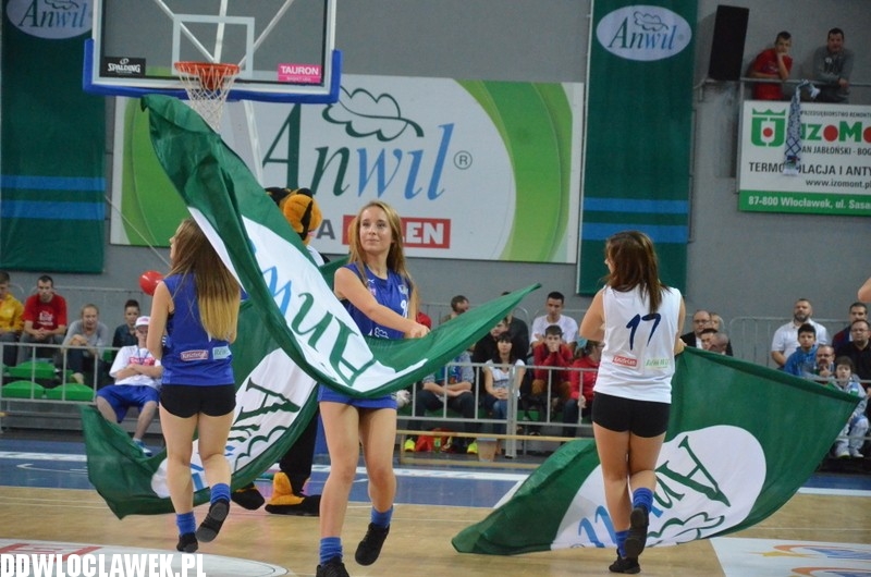Cheerleaderki Anwilu podczas meczu z Asseco