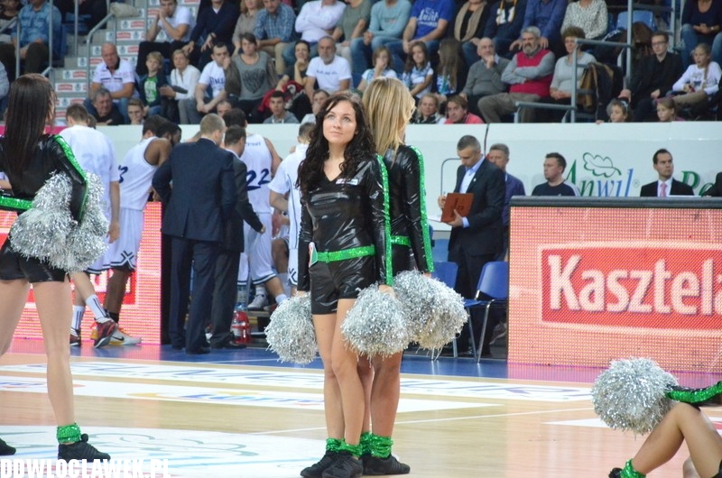Cheerleaderki Anwilu podczas meczu z Asseco