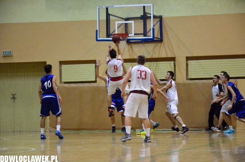 Mecz derbowy juniorów: AKM - TKM