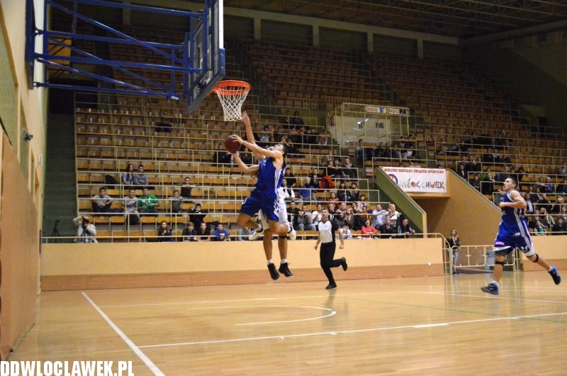 Mecz derbowy juniorów: AKM - TKM