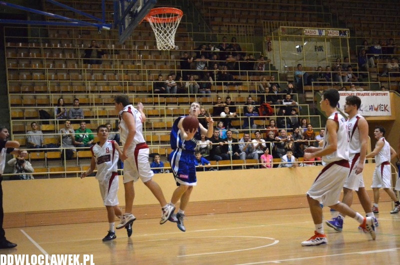 Mecz derbowy juniorów: AKM - TKM