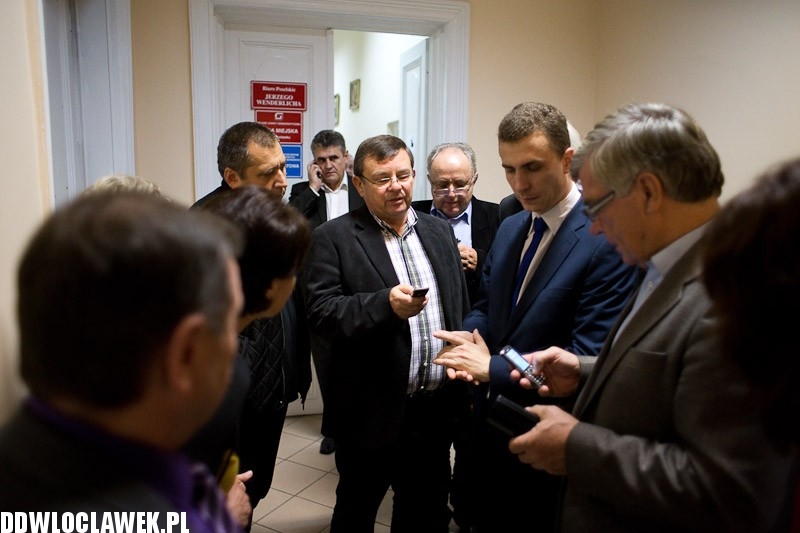 Wieczór referendalny w siedzibie SLD