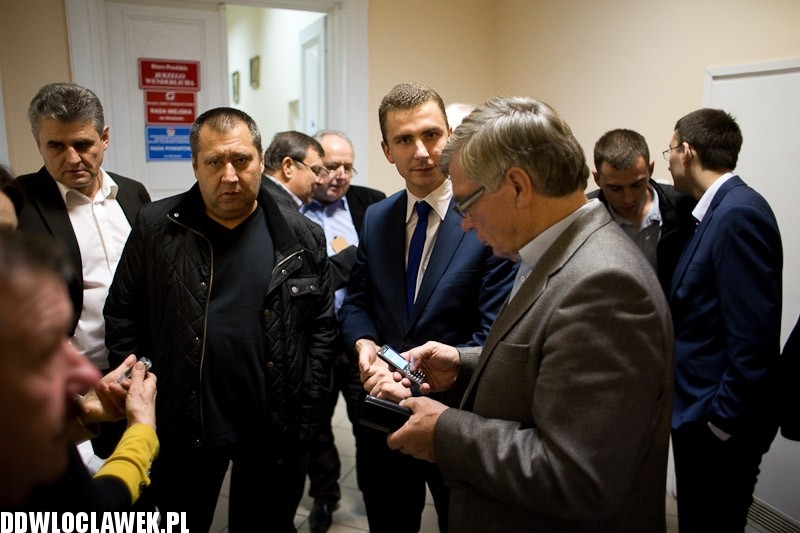 Wieczór referendalny w siedzibie SLD
