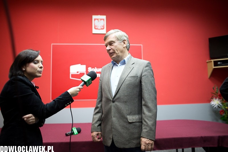 Wieczór referendalny w siedzibie SLD