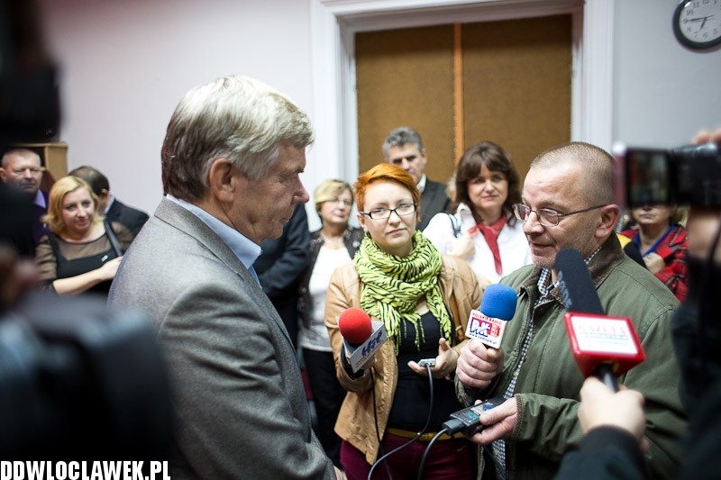 Wieczór referendalny w siedzibie SLD