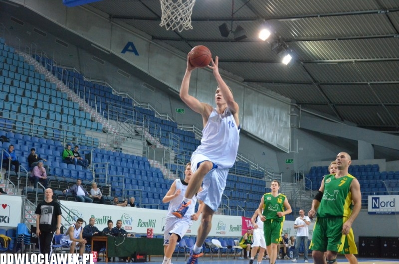 III liga: TKM Włocławek - KK Świecie