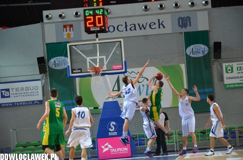 III liga: TKM Włocławek - KK Świecie