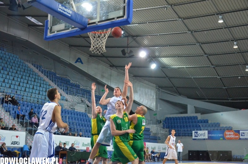 III liga: TKM Włocławek - KK Świecie