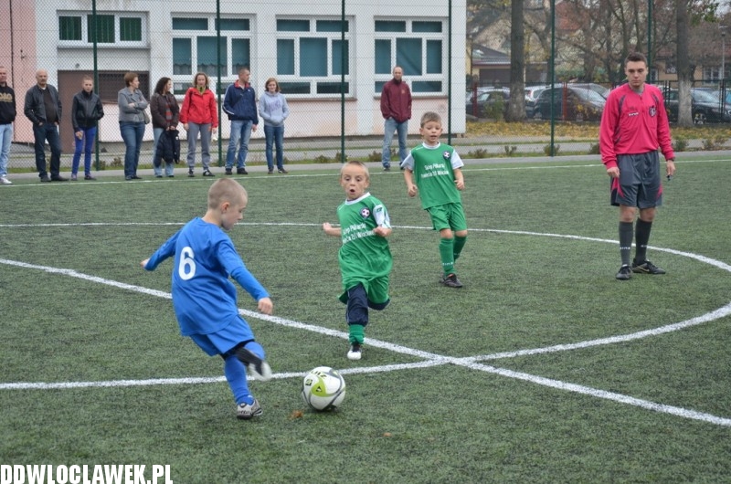 Turniej piłkarski żaków na Orliku