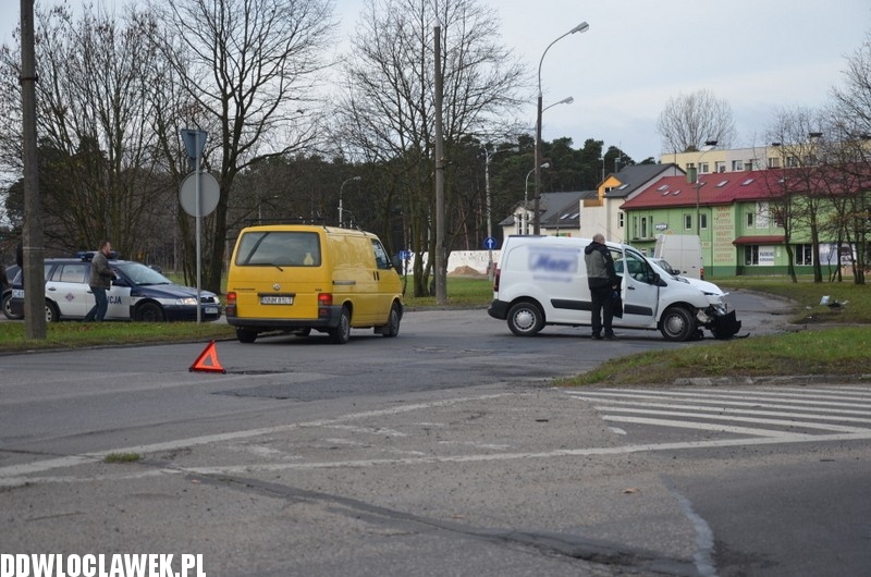 Zderzenie dwóch aut i utrudnienia w ruchu