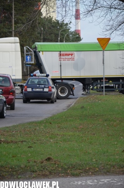 Zderzenie dwóch aut i utrudnienia w ruchu