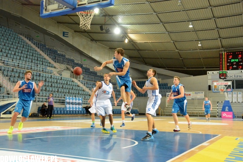 Juniorzy starsi: TKM - AKM